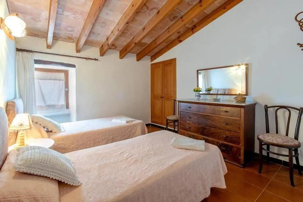 Traditional Majorcan Villa By Renthousing Pollenca Holiday home